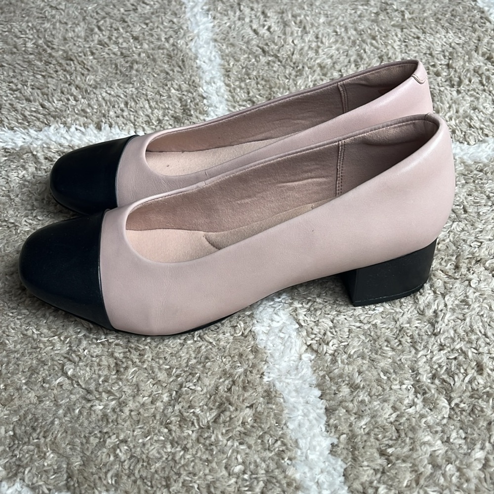 Clarks Heels - Picture 2 of 3